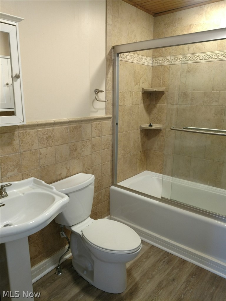 Portage 02 - Residential Lease