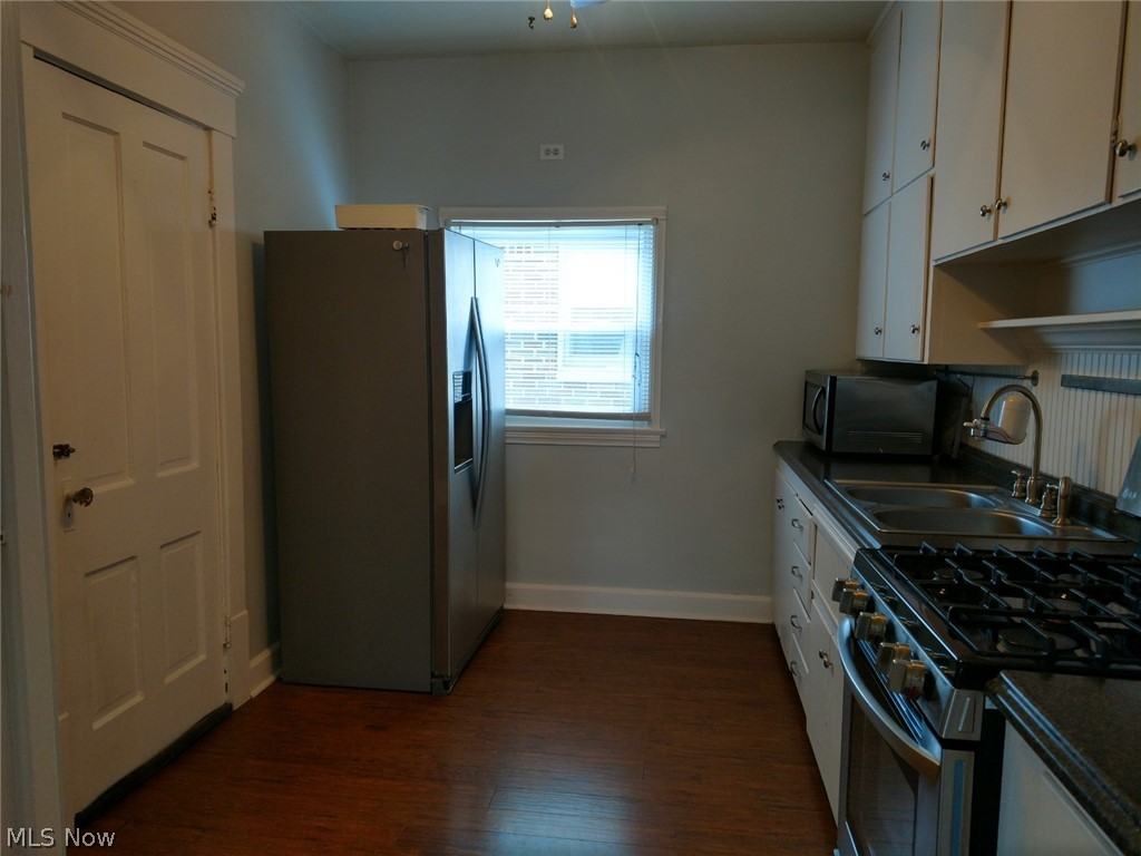 Portage 02 - Residential Lease