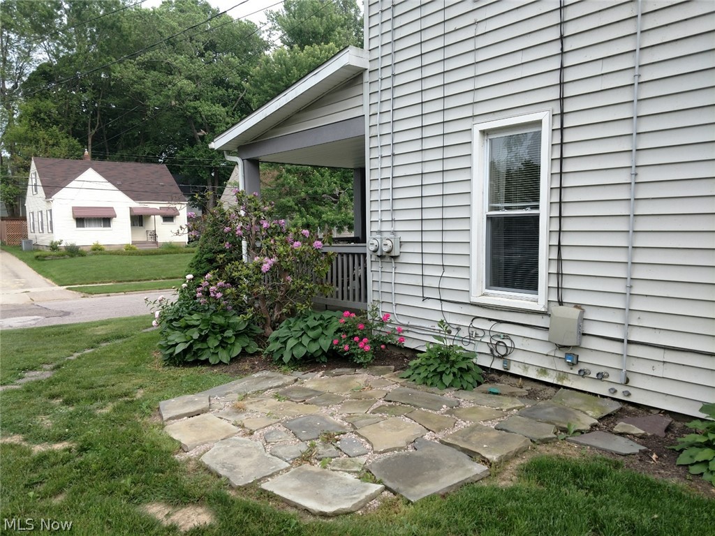 Portage 02 - Residential Lease