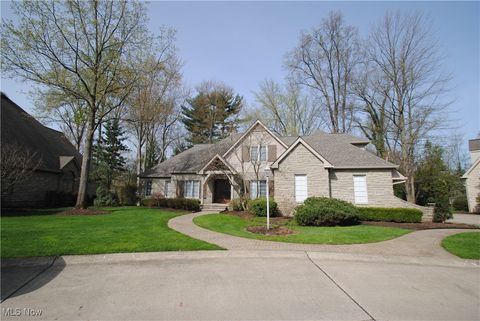 2033 Acadia Trace Westlake OH 44145