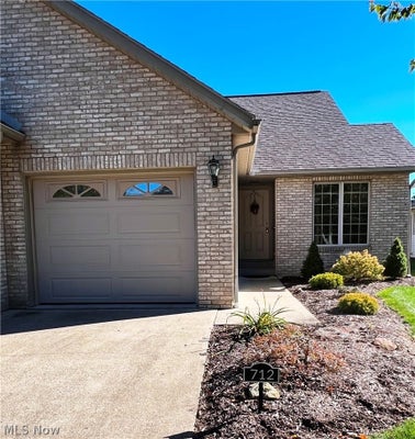 712 PARKVIEW DR, DOVER, OH 44622 - Image 868a55d35f8f70ae0406570ca2bab461/892033465