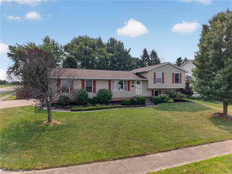 Homes For Sale - 100 Cheyenne Drive<br/> Rittman, OH 44270