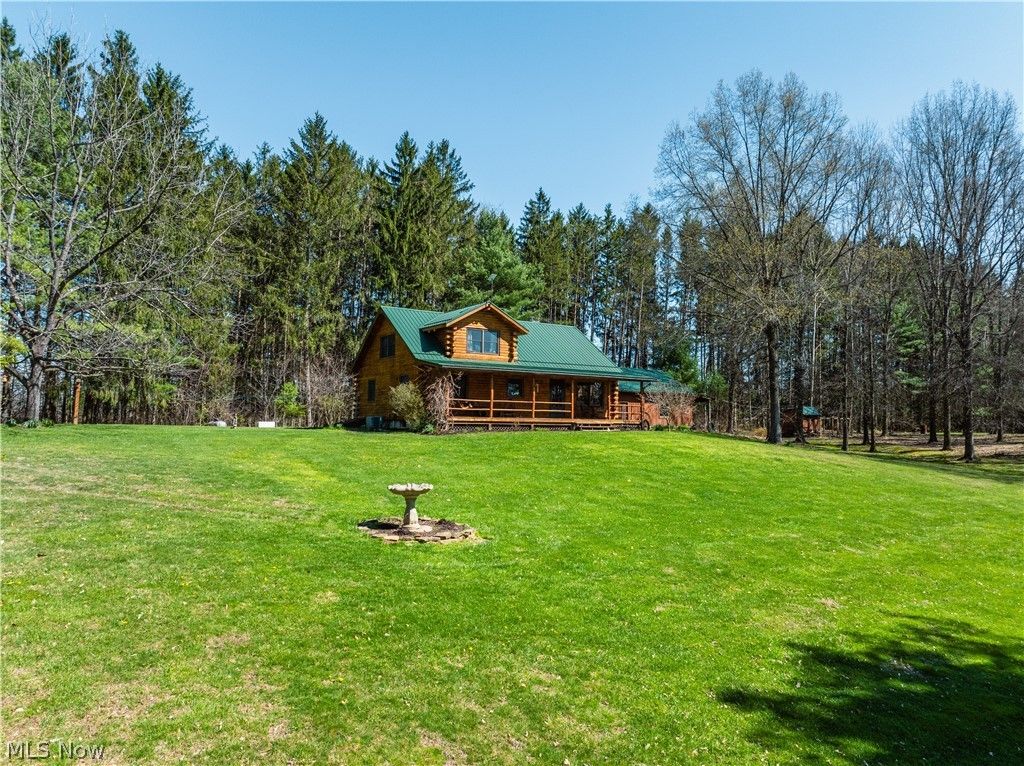 Photo of 31370 Cadiz Dennison Road, Uhrichsville, OH 44683 (MLS # 5197638)