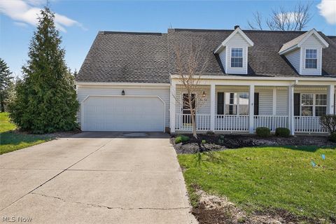 Condo For Sale - 90 High Point Drive #27<br/> Medina, OH 44256