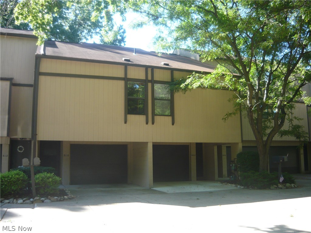 Trail View Terrace Condo - Residential