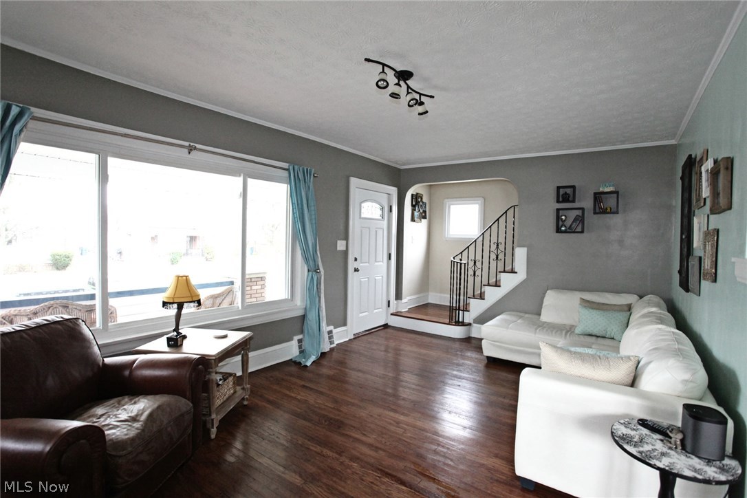 Riverside Drive - Residential