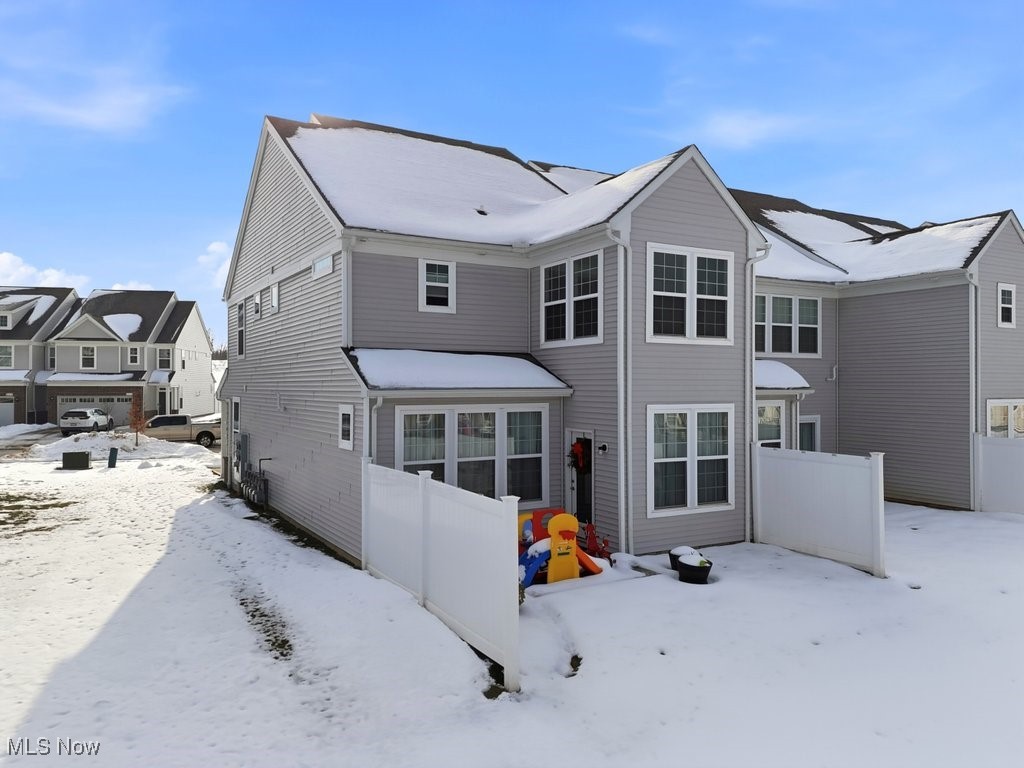 Renaissance Pk/Geauga Lake West- - Residential