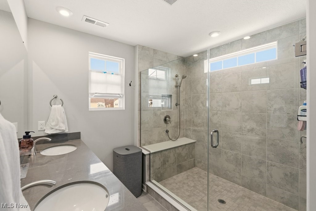 Renaissance Pk/Geauga Lake West- - Residential