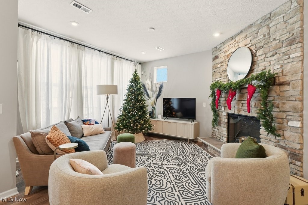 Renaissance Pk/Geauga Lake West- - Residential