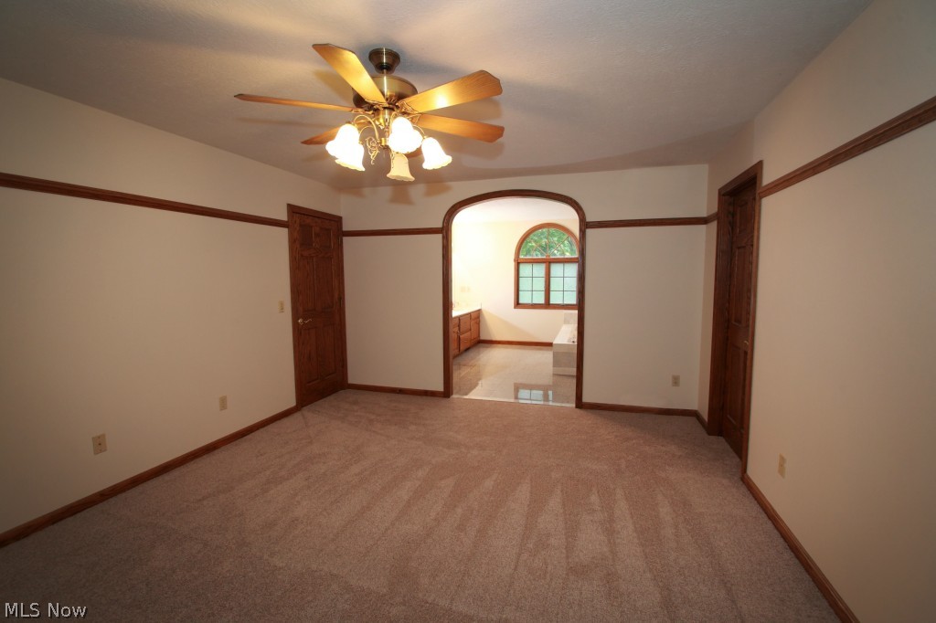 Irish Oaks - Residential