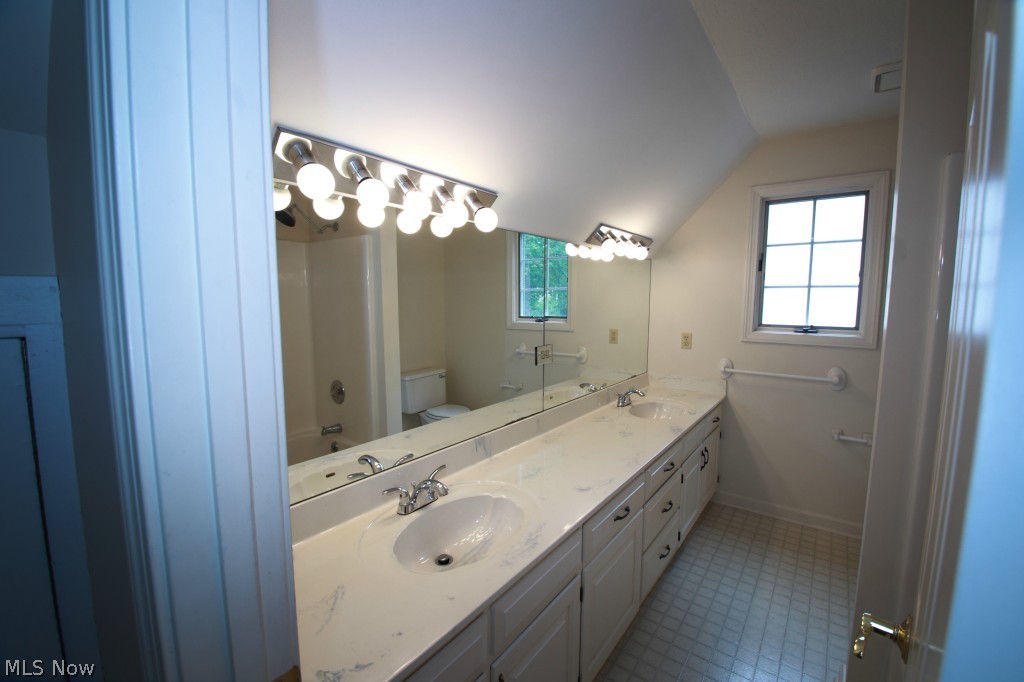 Irish Oaks - Residential