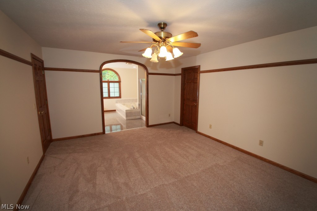 Irish Oaks - Residential