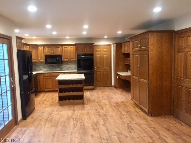 Irish Oaks - Residential