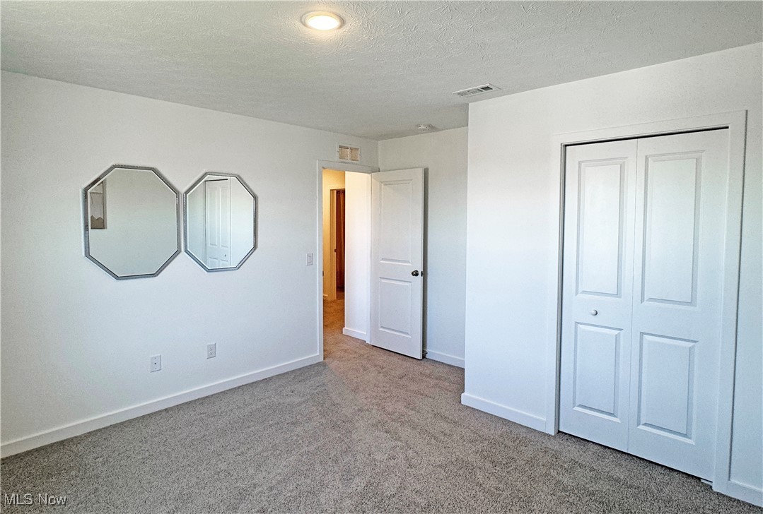 Orchard Park Twnhms #1 - Residential Lease