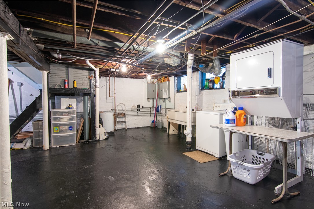 Cedar Heights Allotment - Residential Income