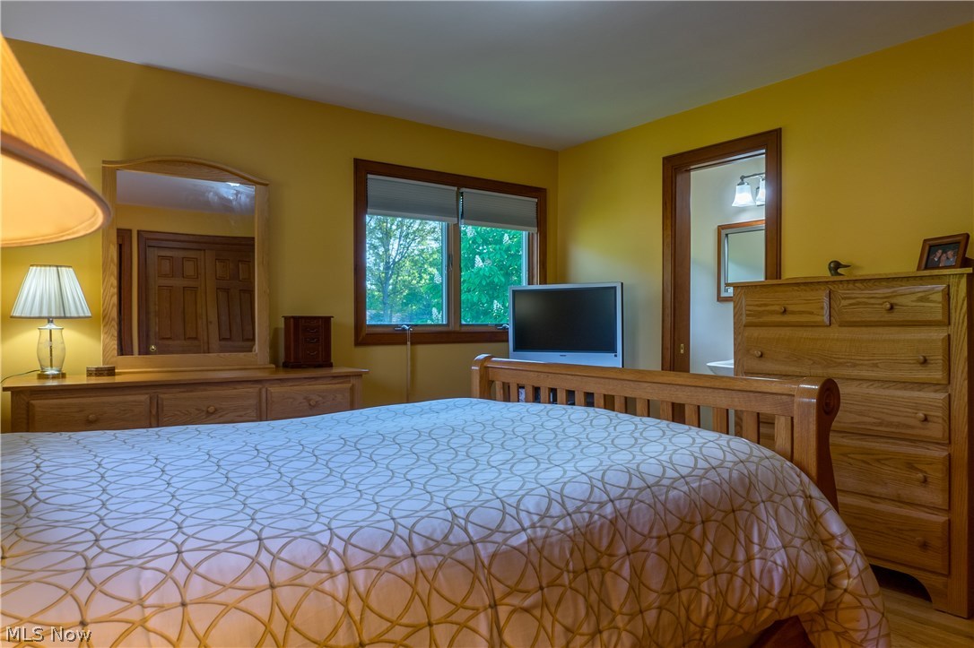 R A Galls R & R 01 - Residential