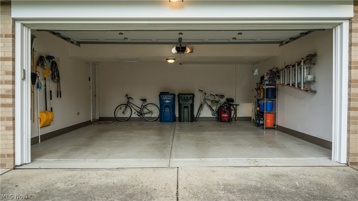 R A Galls R & R 01 - Residential