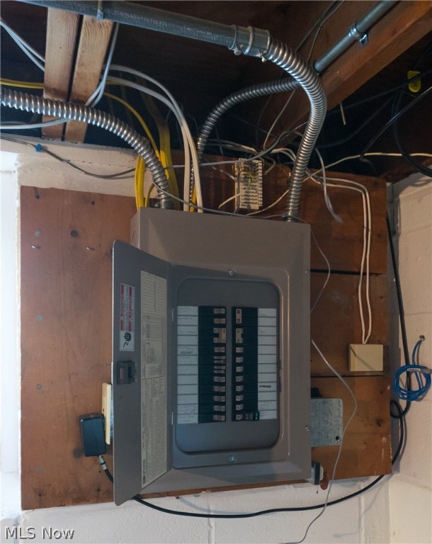 R A Galls R & R 01 - Residential