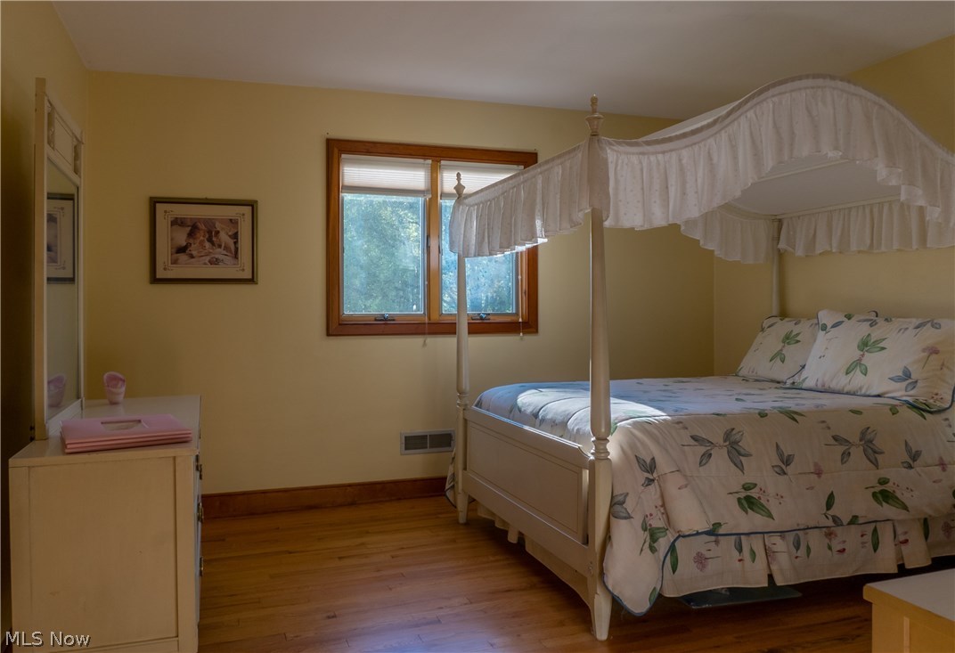 R A Galls R & R 01 - Residential