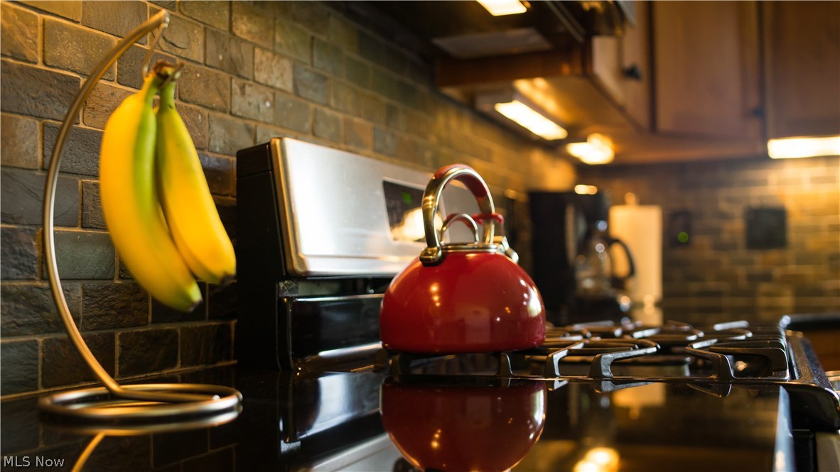 R A Galls R & R 01 - Residential