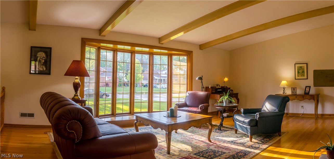 R A Galls R & R 01 - Residential