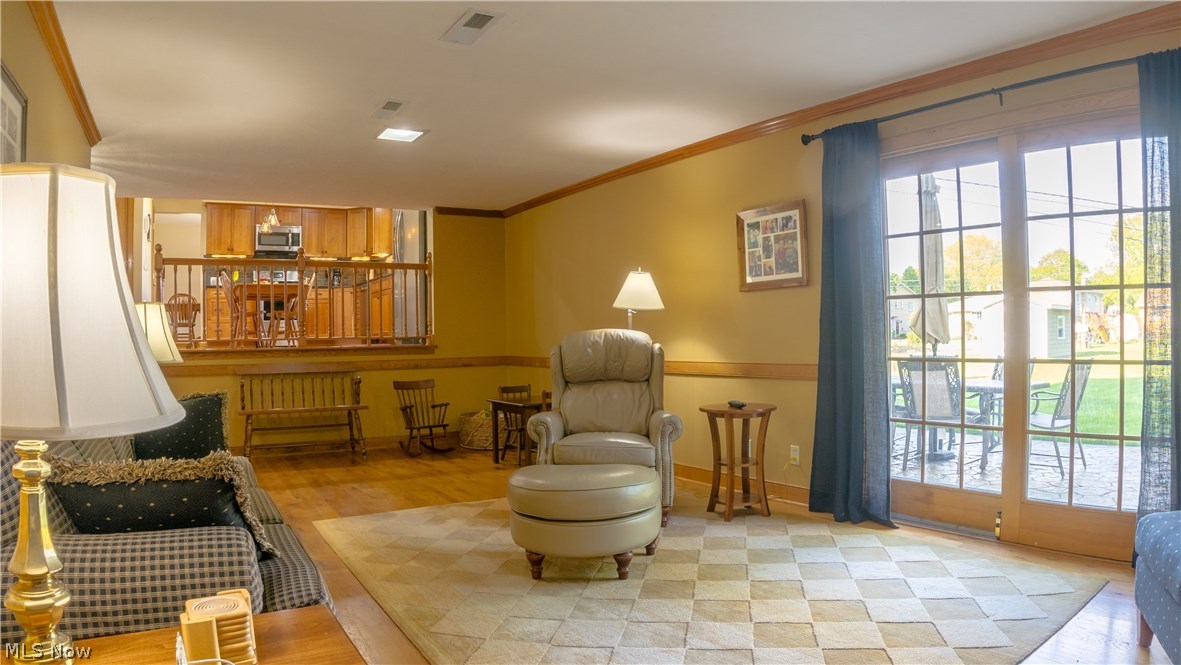 R A Galls R & R 01 - Residential