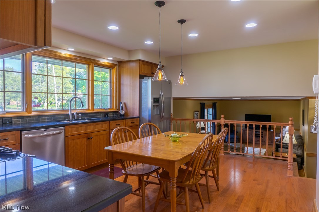 R A Galls R & R 01 - Residential