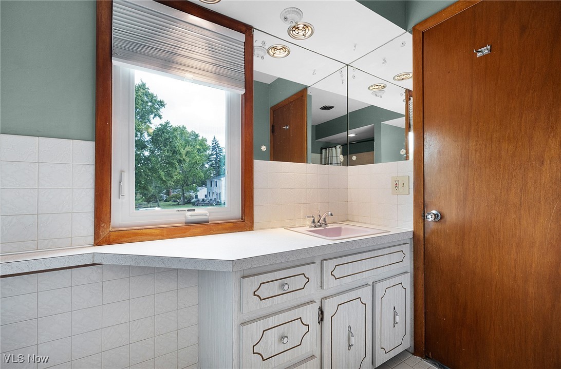 Meadow Ridge - Residential