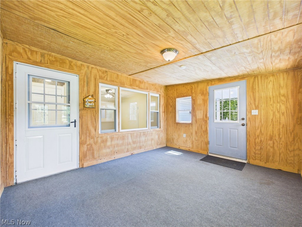 2542 Circle Drive