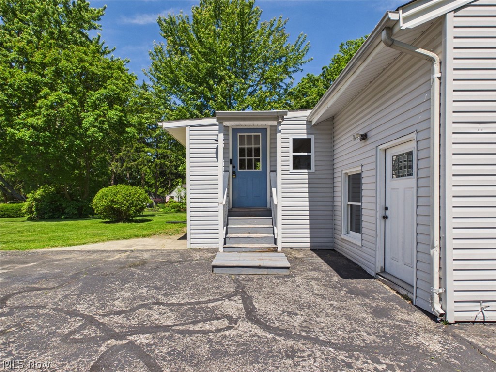 2542 Circle Drive