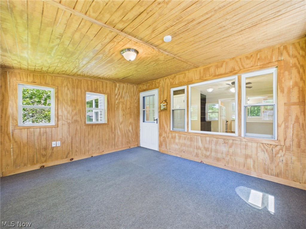 2542 Circle Drive