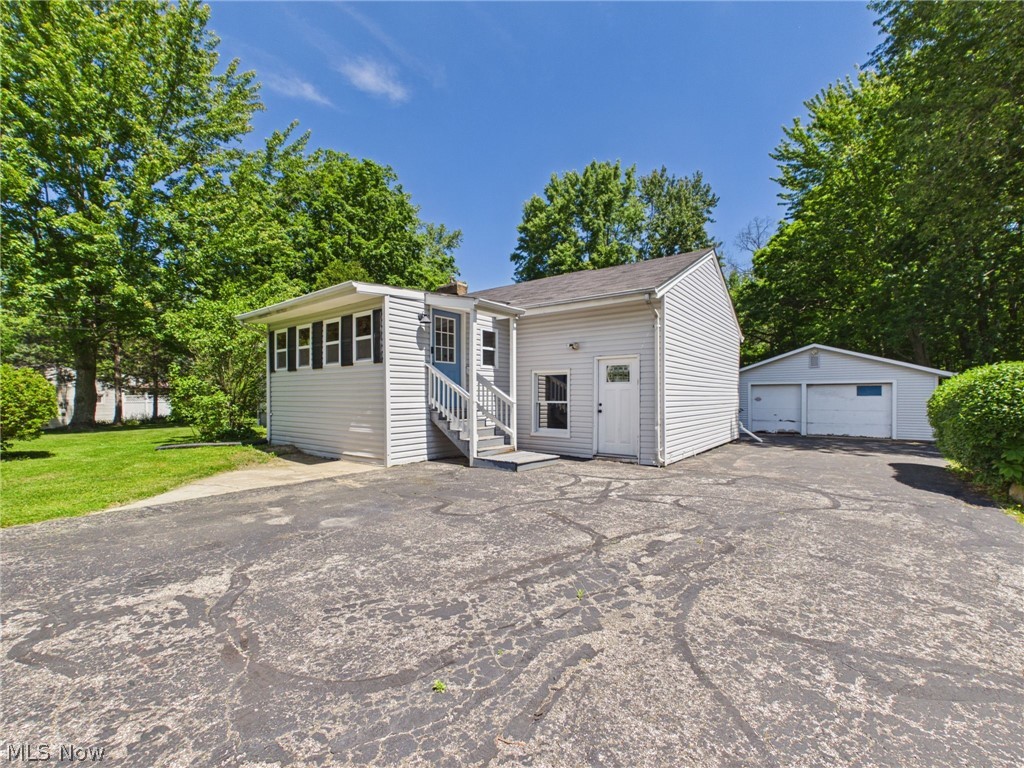 2542 Circle Drive