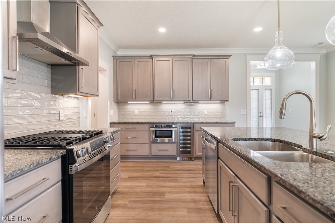 Hawks Nest Crossing Condominiums - Residential