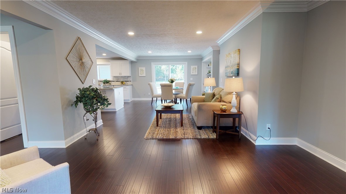 Royal Ridge - Residential