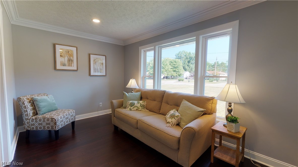 Royal Ridge - Residential