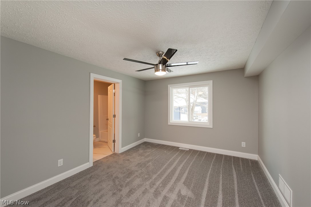 Royal Ridge - Residential