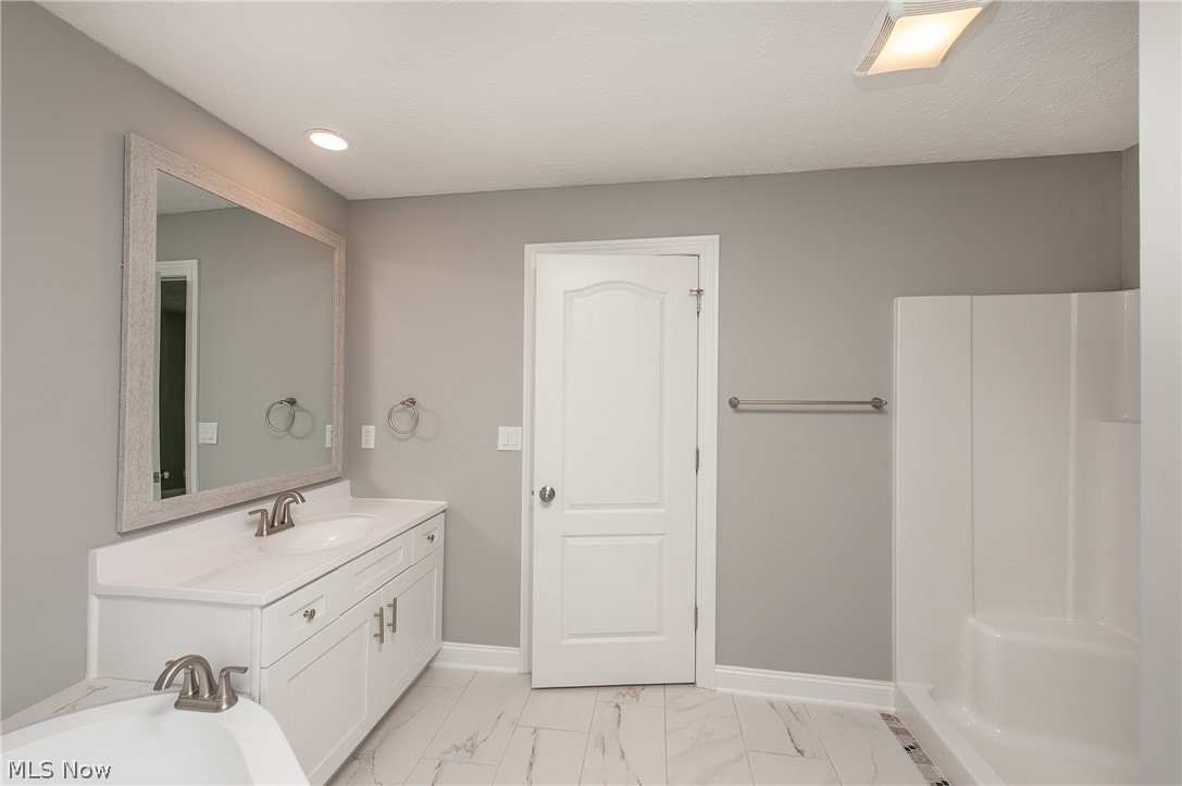 Royal Ridge - Residential