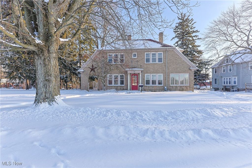 Photo of 247 W Main Street, Norwalk, OH 44857 (MLS # 5183632)