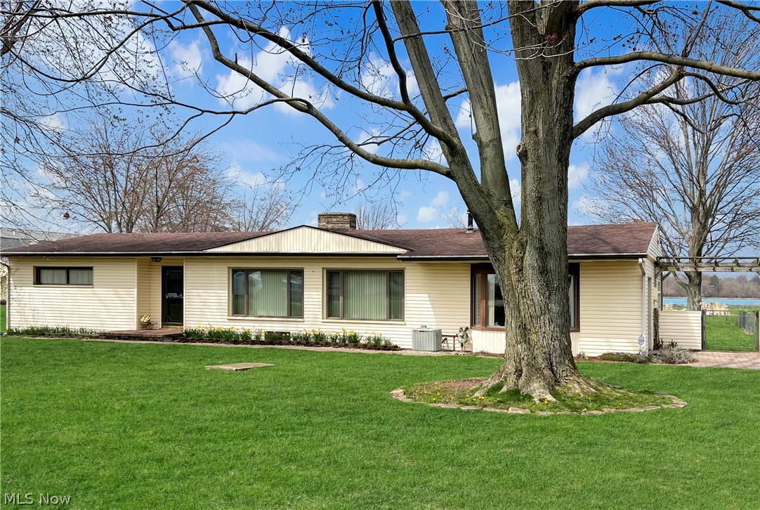 4663 E Harbor Road, Port Clinton, Ohio image 1