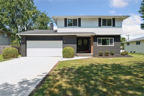 13764 Indian Creek Drive, Middleburg Heights, OH 44130 - #: 5148962