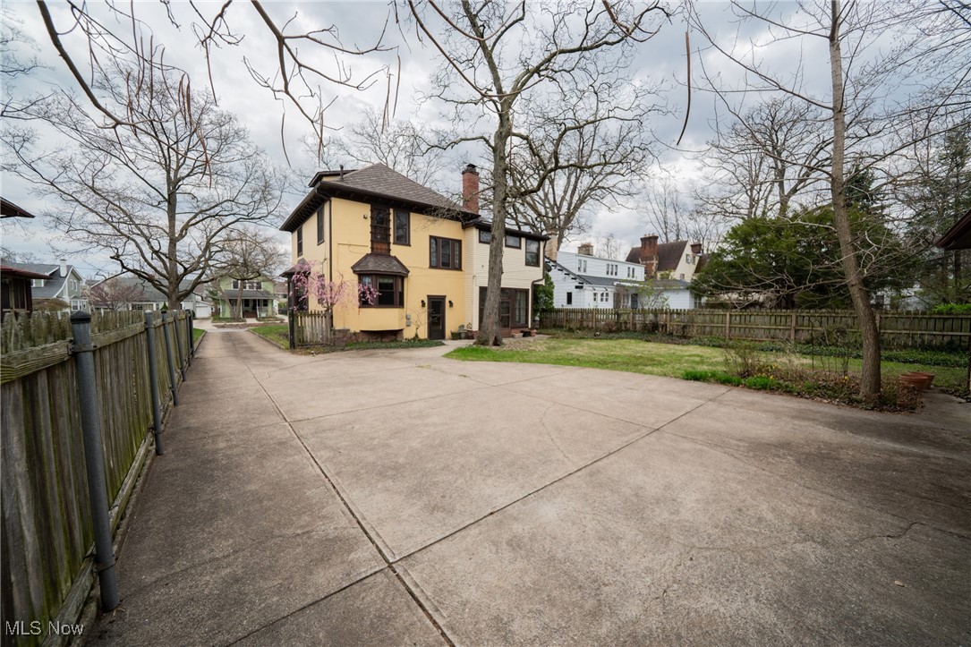 1078 Summit Avenue, Lakewood, Ohio image 37