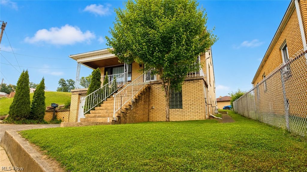 Photo of 427 Logan Avenue, Mingo Junction, OH 43938 (MLS # 5217075)