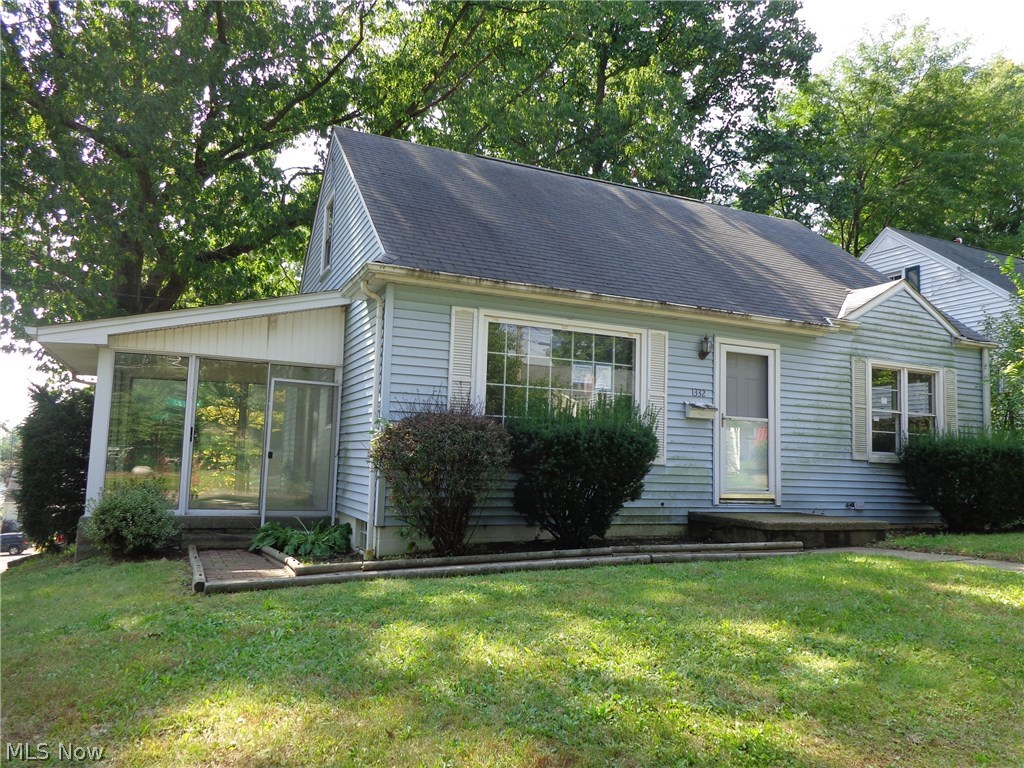 Case #412-788368: All properties sold “As-Is” without any guarantee or warranty by seller. This 3 bedroom 1.1 bath bungalow is waiting for you to move in. Come into the house and relax in the nice size living room. Walk out to kitchen to make your favorite meal and head out to the enclosed porch. Down in the basement is finished room for entertaining. Plenty of storage in the basement. Not to far from most amenities.