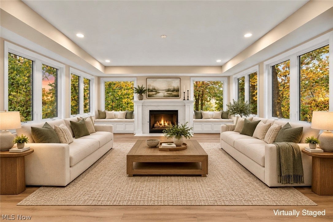 2121 Valley View Drive