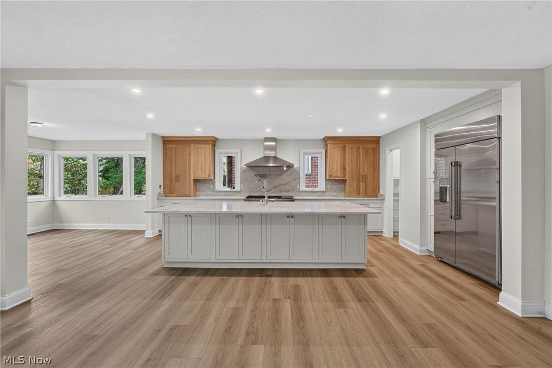 2121 Valley View Drive