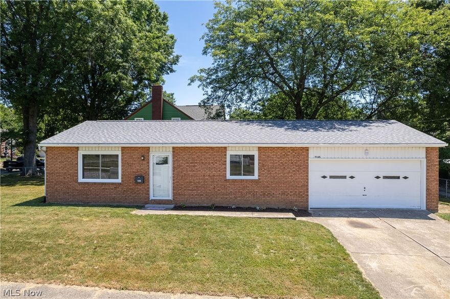 Location! Location! Location!  This adorable 2bd, 1ba ranch is perfectly located where if you turn one way.. you are literally seconds from State Rd and all the restaurants and shops and if you turn the other way.. you are seconds from Riverfront and all the fun that goes along with that! This home has been updated and given a beautiful new face lift with all  new flooring through out, completely remodeled bathroom, kitchen and brand new windows.  Seller offering a home warranty to give buyers peace of mind.  Schedule your private showing today!