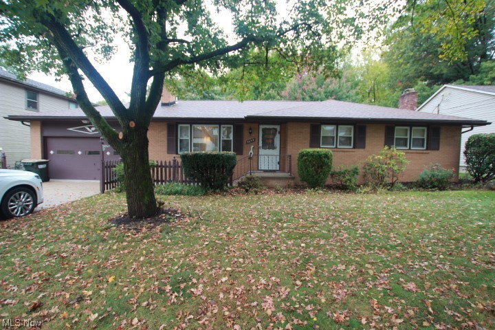 Welcome to 6658 Applewood Blvd, a charming gem nestled in a tranquil neighborhood in Boardman, OH. This delightful residence offers a perfect blend of comfort, style, and convenience. As you step inside, you're greeted by a warm and inviting atmosphere. The open living and dining areas are perfect for entertaining family and friends, and large windows flood the space with natural light. The kitchen is a chef's dream with ample counter space, modern appliances, and plenty of storage. It's designed for both functionality and style.
The master bedroom is a retreat of its own, offering a private oasis with an ensuite bathroom. Two additional bedrooms provide plenty of space for a growing family, guests, or a home office. Step outside to the backyard, where you'll find a tranquil space for relaxation, gardening, or play. The two-car garage provides ample storage for your vehicles and outdoor equipment. This home is conveniently located in a friendly neighborhood, offering easy access to schools, parks, shopping, and dining. Commuting is a breeze with nearby major highways, making this an ideal location for those working in Youngstown or neighboring cities.
Don't miss the opportunity to make this charming house your forever home! Contact us today to schedule a viewing and make 6658 Applewood Blvd your own.