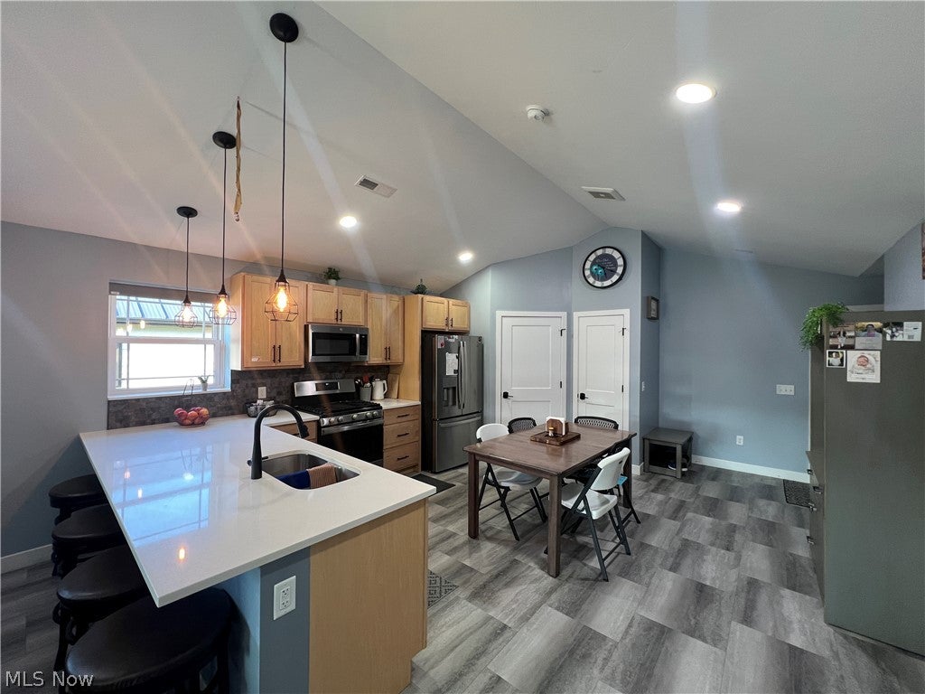 1002 Sycamore Lane