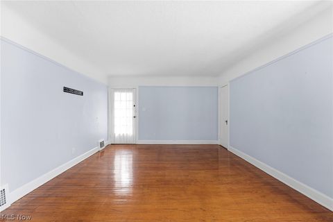 Tiny photo for 876 Eloise Drive, Cleveland, OH 44112 (MLS # 5187599)