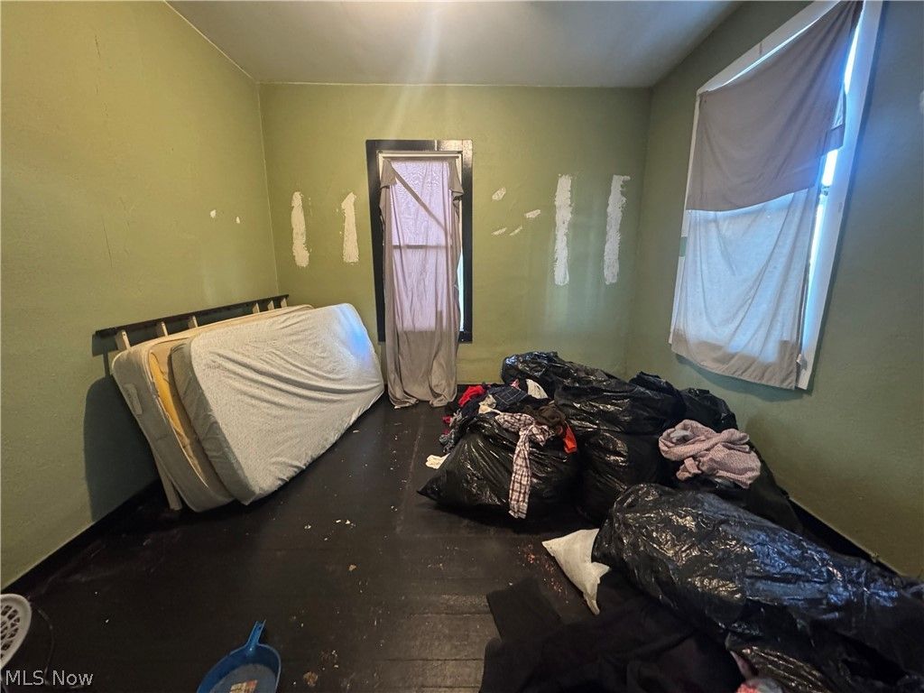 Photo of 7916 Maryland Avenue, Cleveland, OH 44105 (MLS # 5190044)